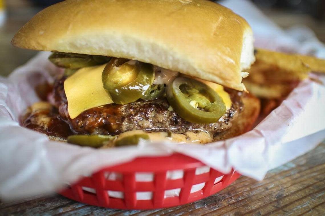 The Dutch’s hickory burger, with cheese, bacon, jalapeños, barbecue sauce and Thousand Island dressing Star-Telegram archives