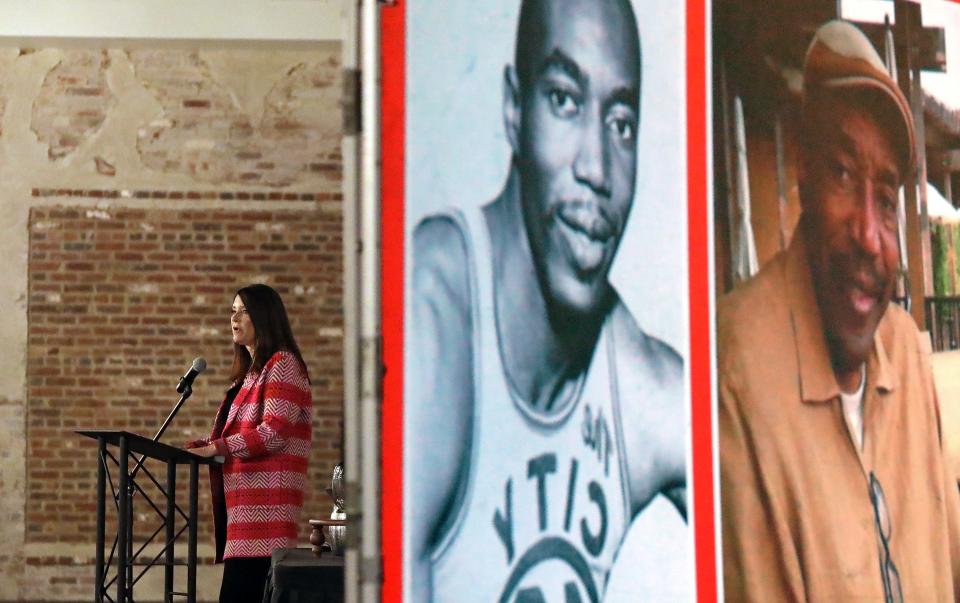 Melissa Najda, niece of Central High School graduate and NBA star Nate Thurmond, speaks on behalf of her late uncle during the 2023 Akron Public Schools Athletics Hall of Fame induction ceremony at House Three Thirty, Saturday, Oct. 21, 2023, in Akron, Ohio.