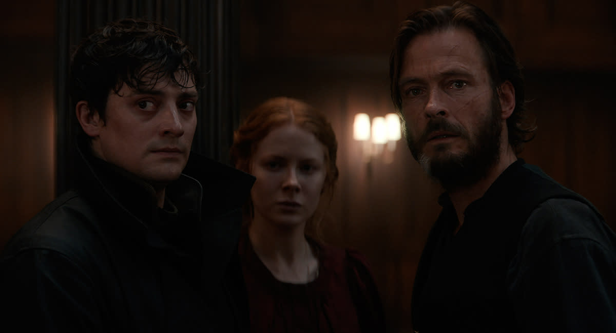 Aneurin Barnard, Emily Beecham, Andreas Pietschmann en la temporada 1 de '1899. (Crédito: Netflix)