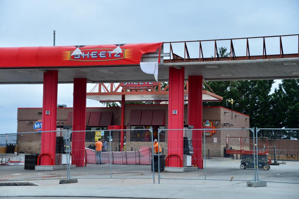 A crew removed part of the canopy on March 5, 2024, at the closed Sheetz near downtown Hagerstown as part of debranding the property. Sheetz closed the store on March 3. The company is building a new store at Dual Highway and Mount Aetna Road farther east along U.S. 40.