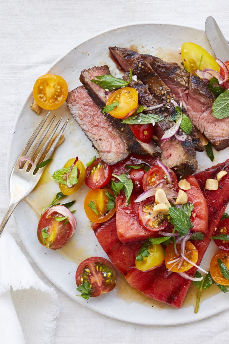 21) Grilled Watermelon Salad with Steak and Tomatoes