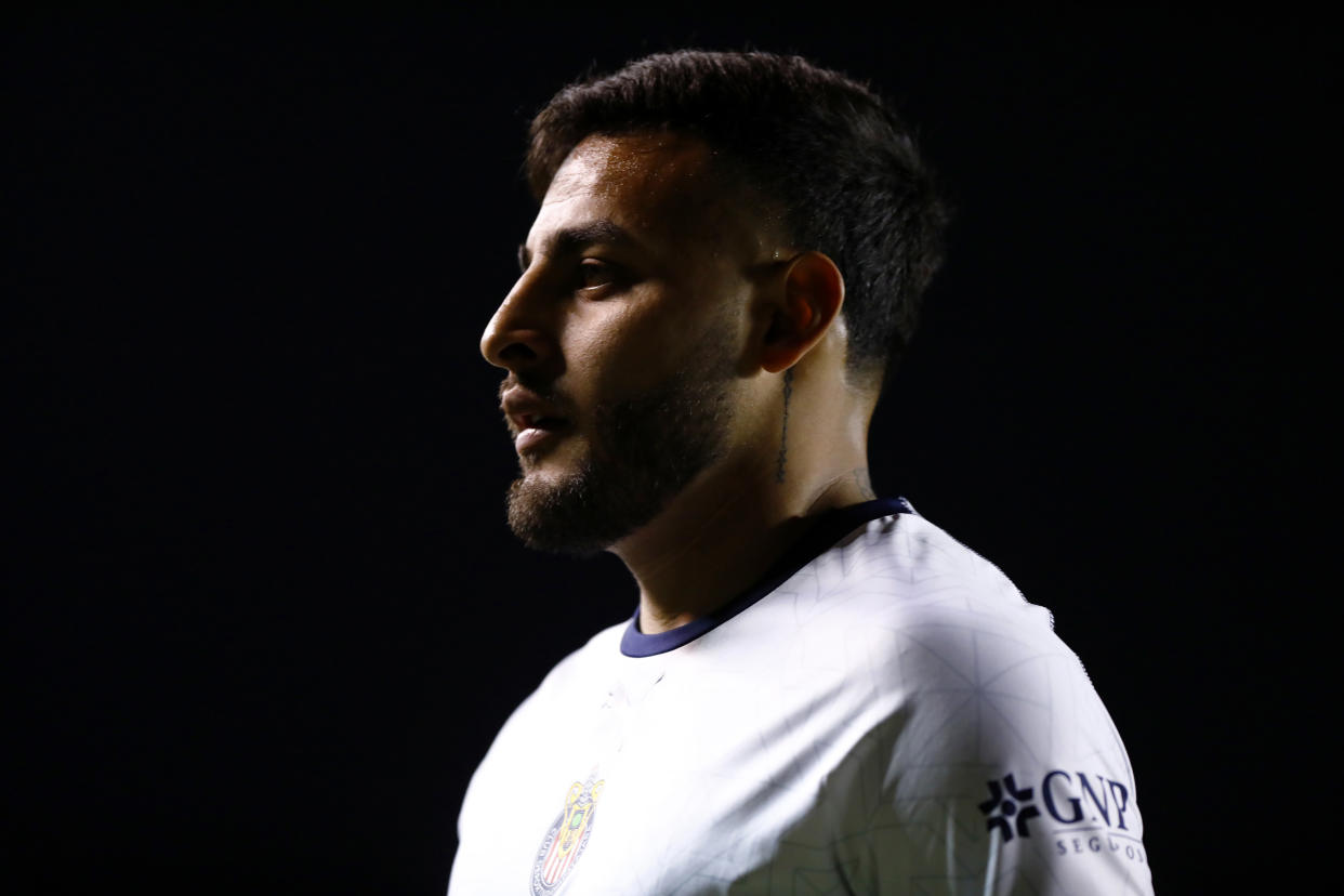 Alexis Vega es el futbolista que Henry Martin desearía tener como compañero en un Clásico Nacional, esto dicho por el delantero americanista en una plática previa al duelo contra Chivas (Foto de: Leopoldo Smith/Getty Images)