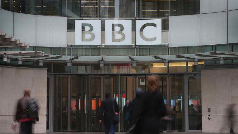 Entrada del edificio de la BBC en Londres