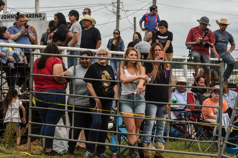 Indian relay race is run in Oklahoma