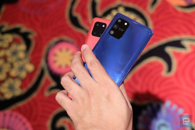 Hands-on with Samsung Lite: Galaxy Note 10 and S10 push prices and features  south - CNET