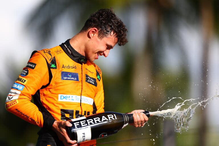 Lando Norris ganó su primera carrera en la Fórmula 1 y está quinto en la tabla de posiciones