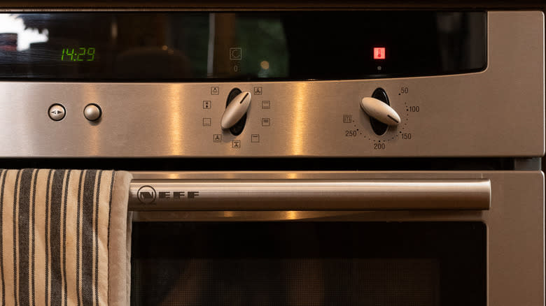 oven preheating