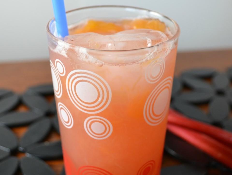 <p>Hot Eats and Cool Reads</p><p>Drink this poolside to stay refreshed all summer long!</p><p><strong>Get the recipe: <a href="https://www.hoteatsandcoolreads.com/2013/06/rhubarb-and-peach-lemonade-recipe.html" rel="nofollow noopener" target="_blank" data-ylk="slk:Rhubarb Peach Lemonade;elm:context_link;itc:0;sec:content-canvas" class="link ">Rhubarb Peach Lemonade</a></strong></p>