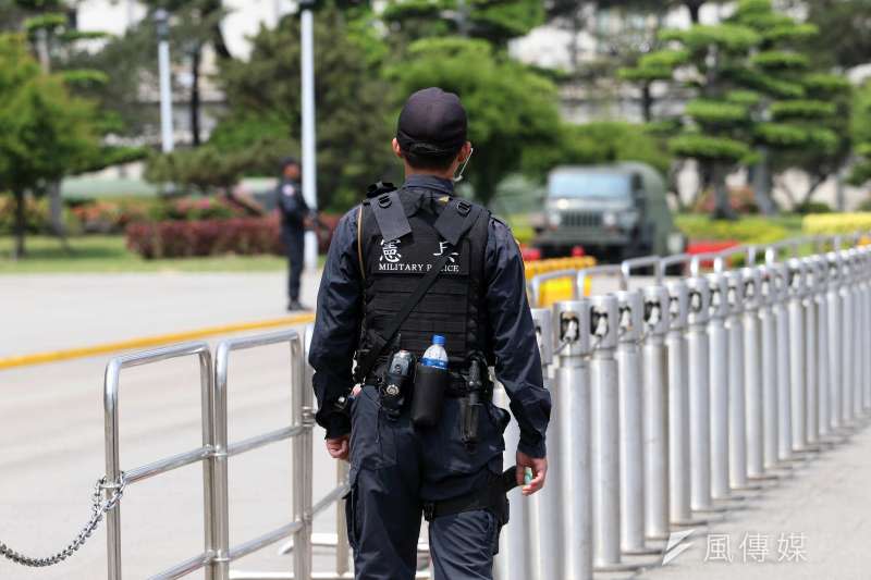 2018年4月1日，總統府憲兵部隊換上新裝備（蘇仲泓攝）