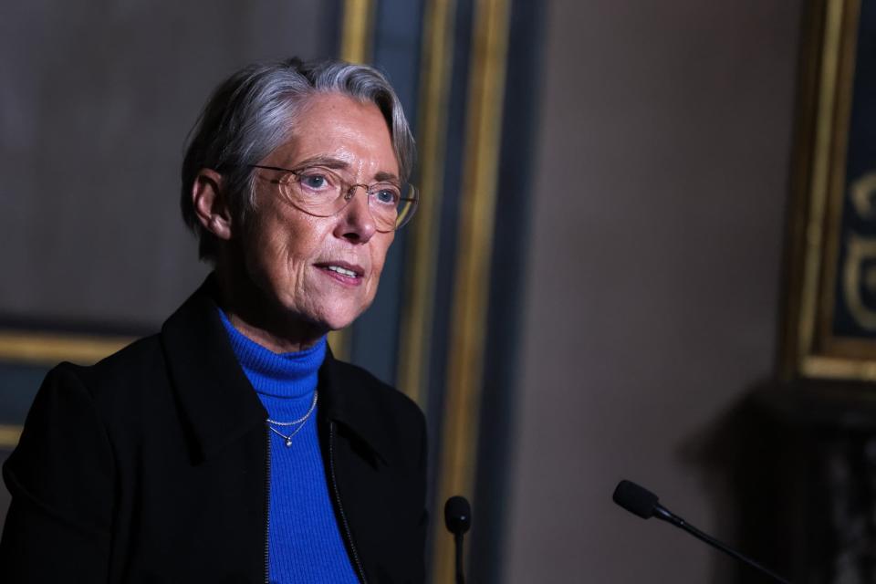 La Première ministre Elisabeth Borne le 1er décembre 2022 à Albi (Tarn) - Charly TRIBALLEAU / AFP