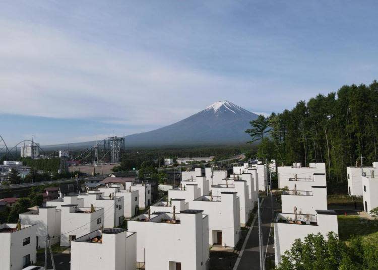 A view of all 26 villas (Photo: Booking.com)