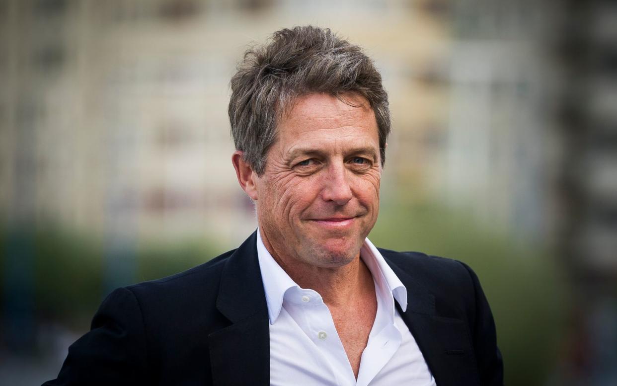 Er kann auch fies sein: In der Verfilmung des Rollenspiels "Dungeons & Dragons" verkörpert der britische Schauspieler Hugh Grant den Bösewicht. (Bild: Getty Images / Juan Naharro Gimenez / WireImage)