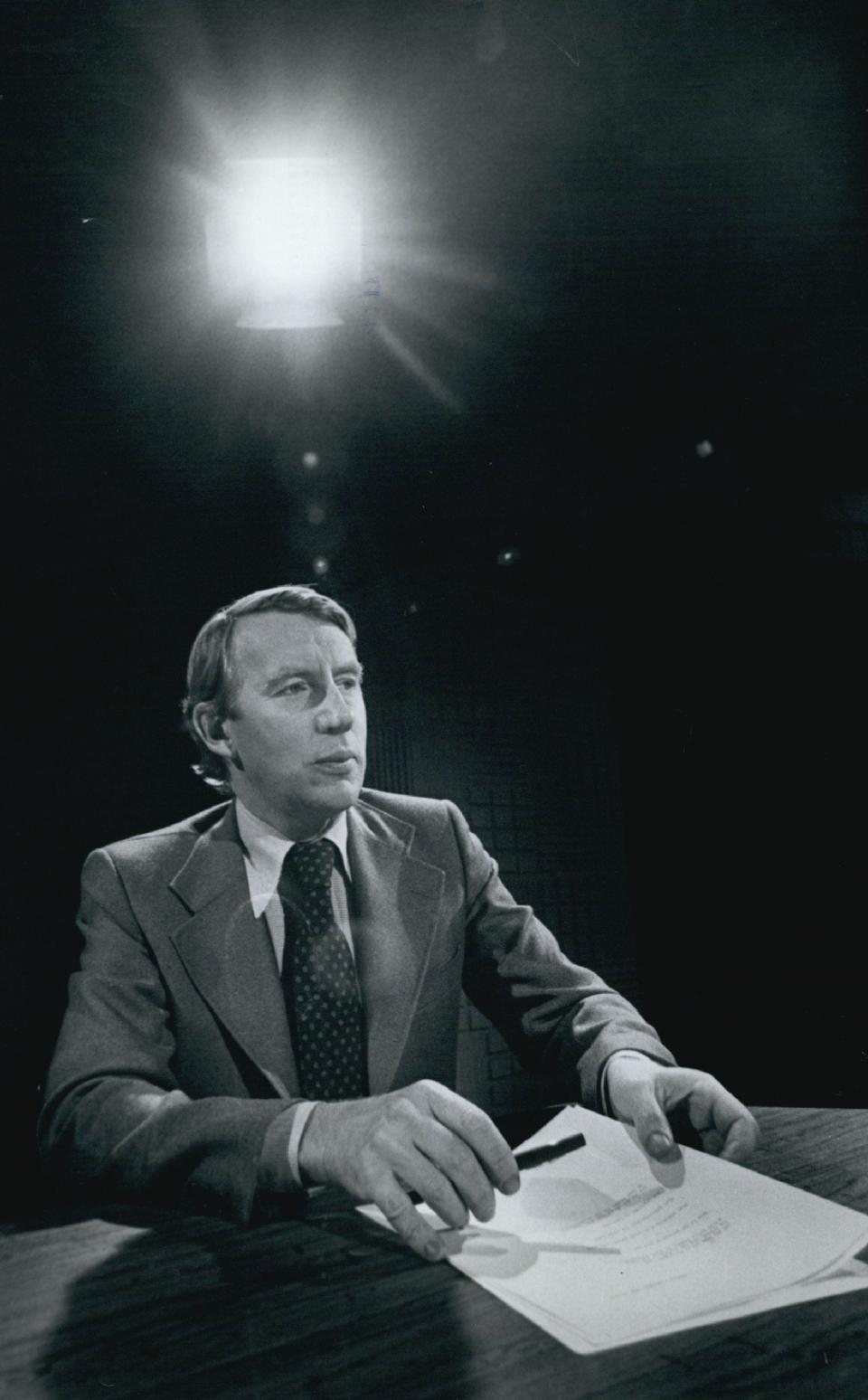 Robert Macneil in 1977.