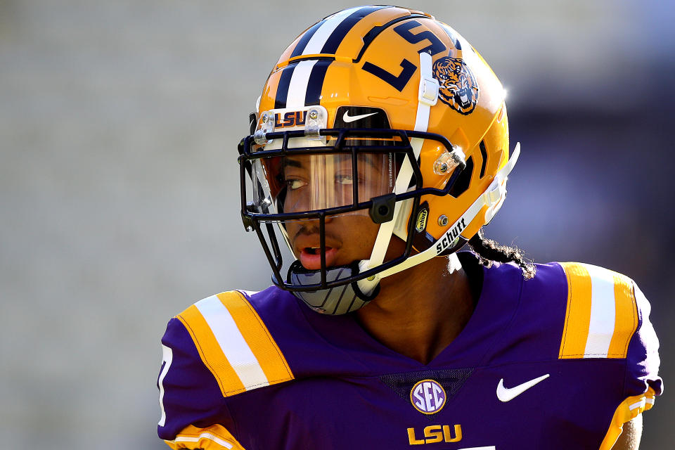 BATON ROUGE, LOUISIANA - SEPTEMBER 18: Derek Stingley Jr. #7 of the LSU Tigers warms up prior to a game against the Central Michigan Chippewas at Tiger Stadium on September 18, 2021 in Baton Rouge, Louisiana. (Photo by Sean Gardner/Getty Images)