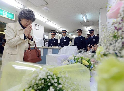 Japan marks 19th anniversary of sarin gas attack on subway