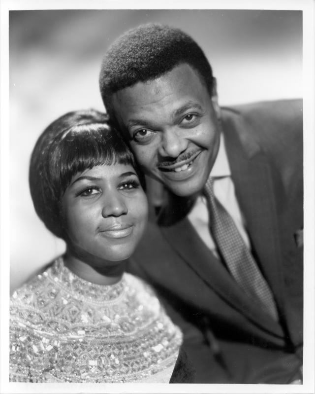 NEW YORK - CIRCA 1961:  Singer Aretha Franklin poses for a portrait with her husband and manager Ted White circa 1961 in New york City, New York.  (Photo by Michael Ochs Archives/Getty Images)
