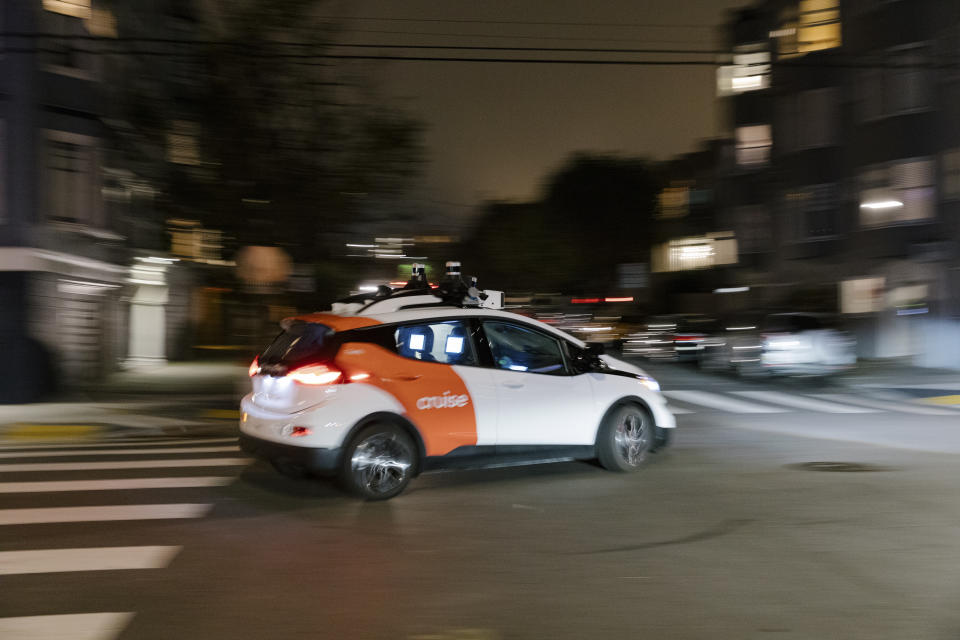 Un vehículo autónomo de Waymo en una calle de San Francisco, el 7 de agosto de 2023. (Jim Wilson/The New York Times)
