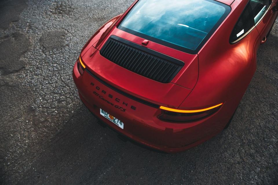 Porsche 911 Carrera GTS