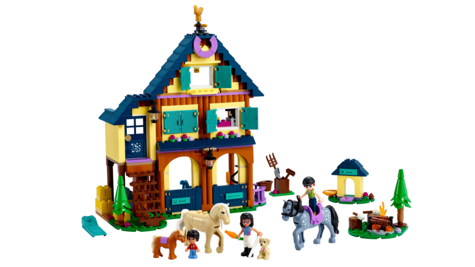 Best Lego sets for kids: A functional horse stable