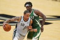 NBA: Milwaukee Bucks at San Antonio Spurs