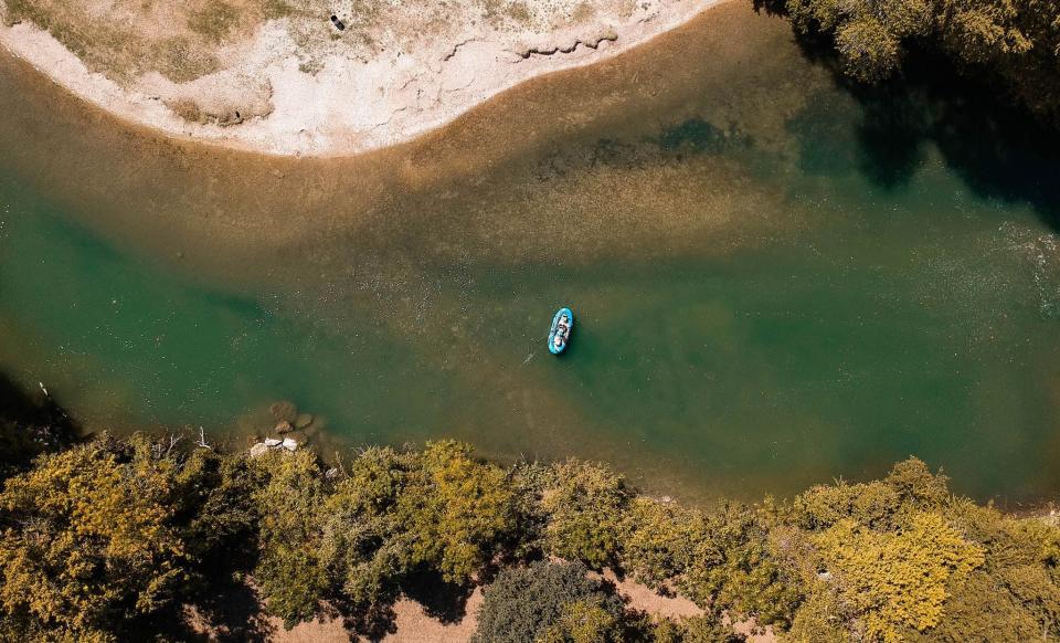 Austin startup Captain Experiences says it takes the hassle out of planning fishing trips with its platform, which lets anglers explore and book excursions online.