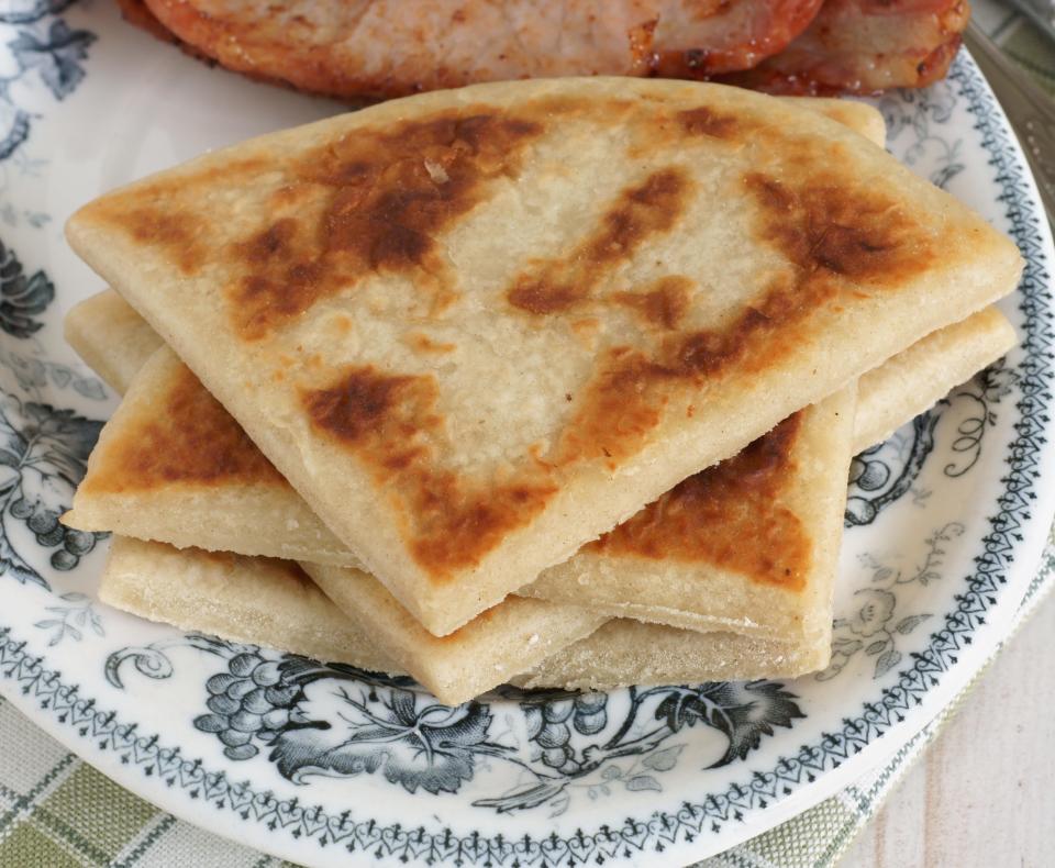 close up of the triangle shaped tattie scone