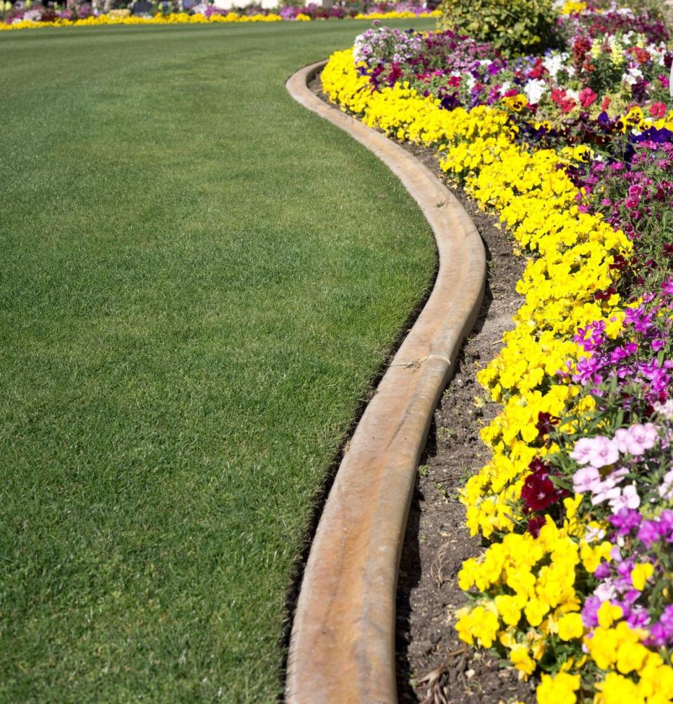 flower bed ideas curves