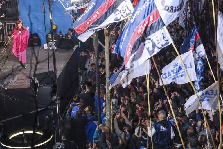 La militancia celebra a Cristina Kirchner