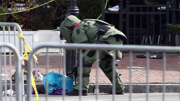 @simonbreakell: Bomb disposal team at work in Boston. So very brave#bostonmarathon