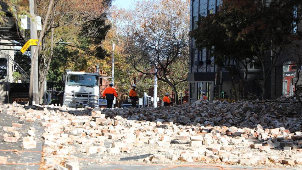 A clean-up operation is now underway to prepare for make-safe demolitions as part of the multi-agency response coordinated by the Emergency Operations Centre (EOC) at Surry Hills following a large building fire last week. NSW Police