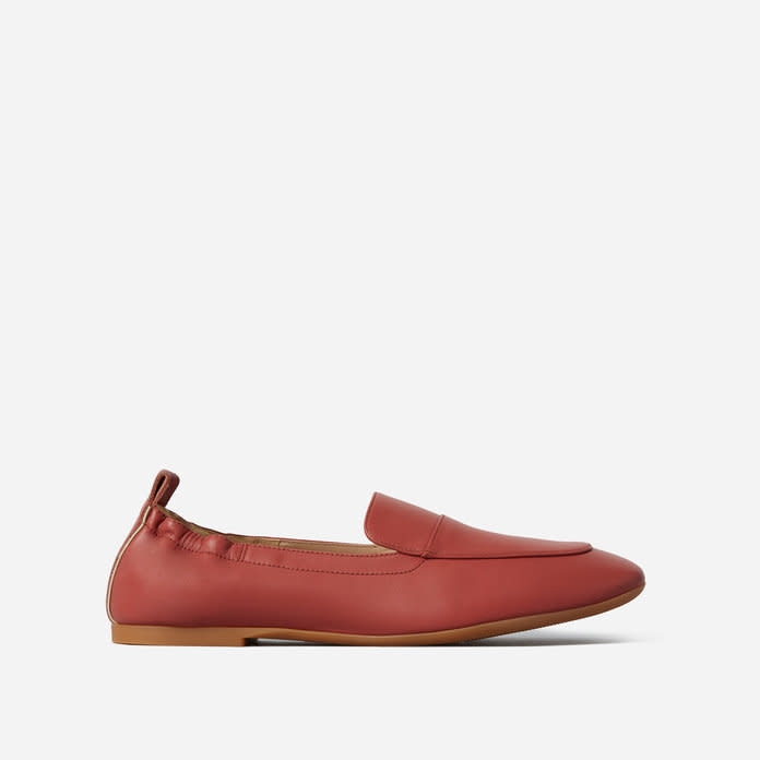 The Everlane Day Loafer’s whipped-soft Italian leather makes them cool and comfortable even without socks. Their cushioned insoles cradle your arches and drastically reduce the impact you feel when putting foot to pavement.