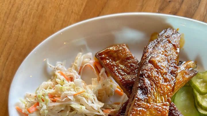 nashville hot lamb ribs with slaw and pickles