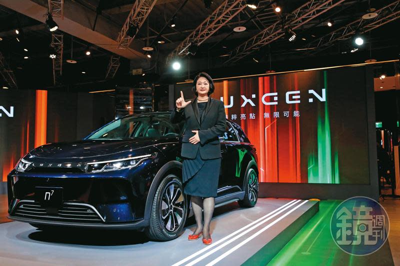 裕隆集團執行長嚴陳莉蓮是鴻海進軍電動車的重要夥伴，由鴻華先進設計的首台電動車LUXGEN n7，將於明年第4季開賣。
