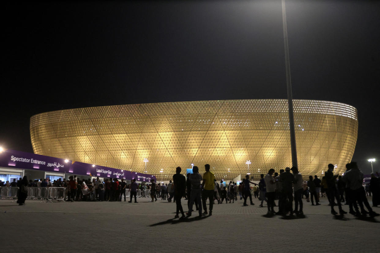 Vista general fuera del Estadio Lusail antes del primer partido que se disputó el fin de semana en la inauguración del estadio que acogerá 10 partidos del Mundial de Fútbol de Qatar 2022, incluida la final. (Foto: REUTERS/Ibraheem Al Omari)