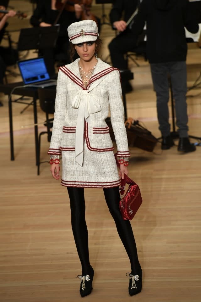 A model presents a creation the "Chanel Metiers d'Art" fashion show at the Elbphilarmonie in Hamburg, nothern Germany, on December 6, 2017