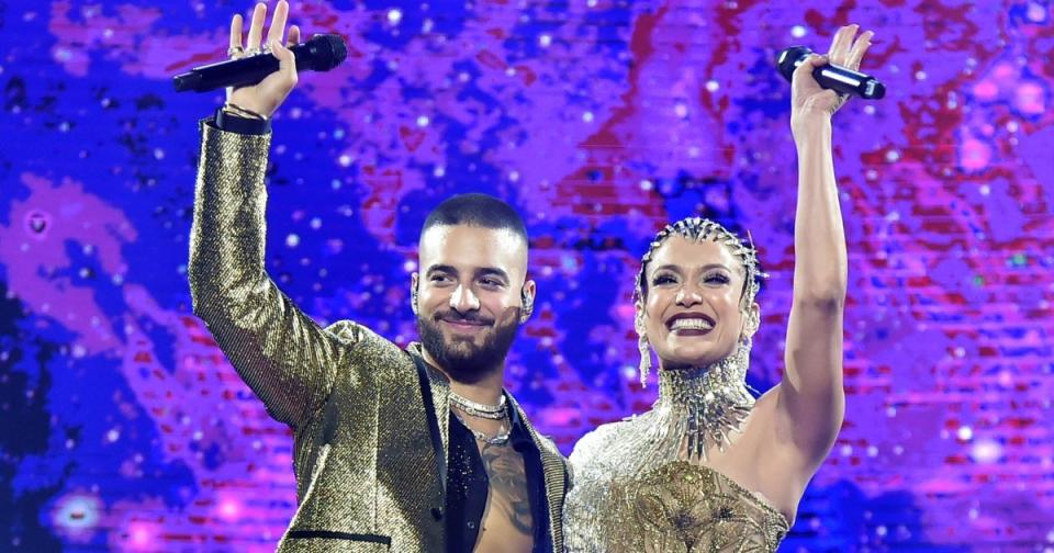 J. Lo Performs Surprise Duet at Maluma's Concert in N.Y.C., Plus Scarlett Johansson, Will Smith & More