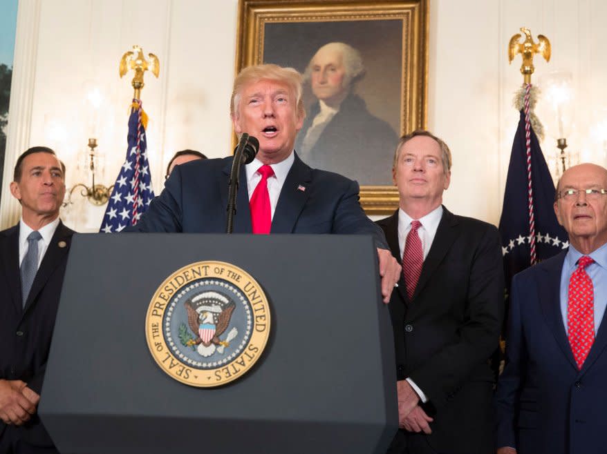 Donald Trump spricht zum zweiten Mal zu den gewaltsamen Protesten in Charlottesville