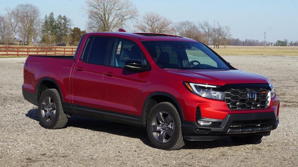 2024 Honda Ridgeline Review: What You See Is What You Get photo