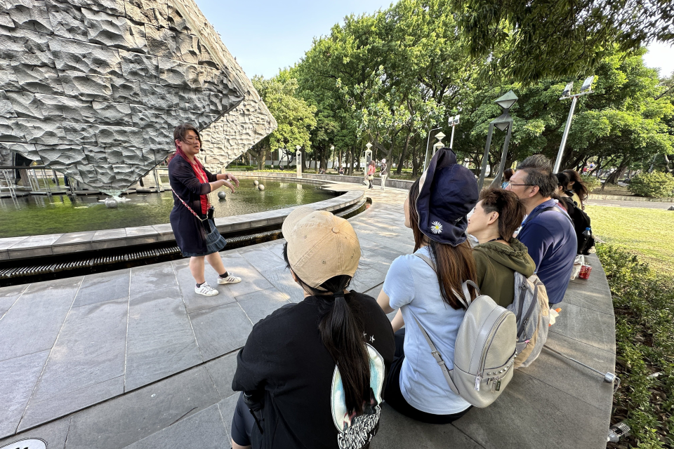 先導活動參訪二二八和平紀念公園