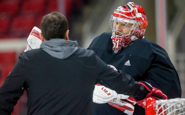 Hurricanes face decisions in net with Andersen, Raanta healthy for East  final