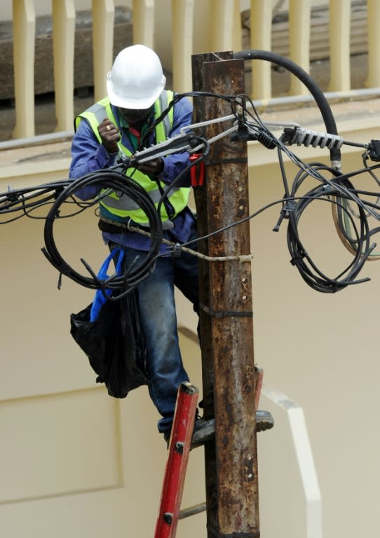 Until now, inspections of Ivory Coast's electricity network have been done by helicopter or by teams on the ground