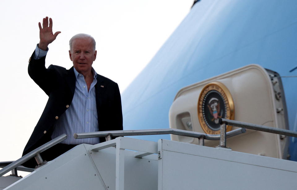 US-Präsident Joe Biden bei seiner Ankunft in Warschau. (Foto: Evelyn Hockstein/Reuters)