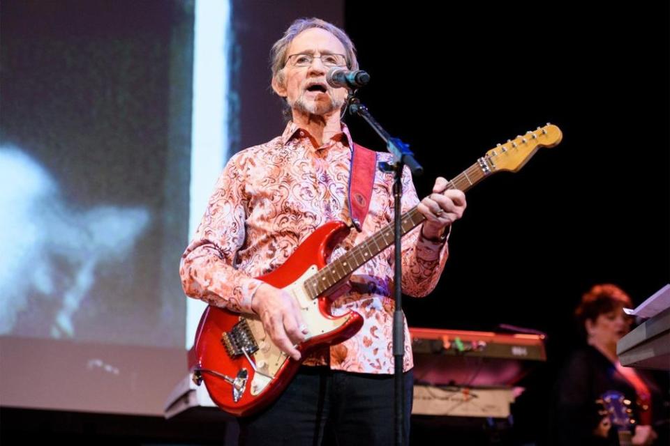 The Monkees' Peter Tork Dead at Age 77