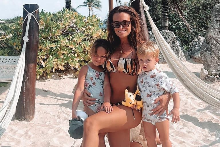 Las fotos de Camila Homs con sus hijos de vacaciones en Playa del Carmen: "Mi vida"