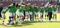 Britain Football Soccer - Heart of Midlothian v Celtic - Scottish Premiership - Tynecastle - 2/4/17 Celtic players celebrate winning the Scottish Premiership Reuters / Russell Cheyne Livepic