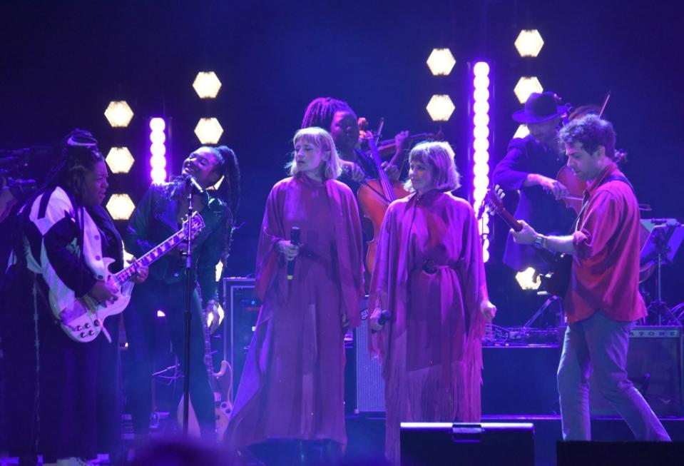 ,Celisse Henderson, Allison Russell, Lucius, SistaStrings and Taylor Goldsmith of Dawes perform with Brandi Carlile at the Gorge on June 9, 2023 (Chris WIllman/Variety)