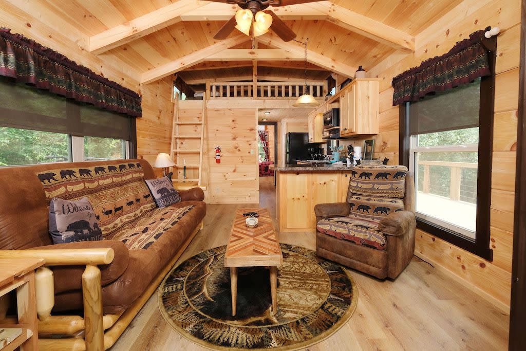 The 'Cuddle Up' Cabin: More