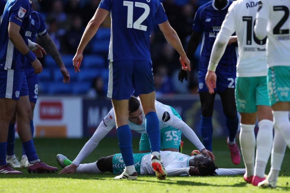 Kamaldeen Sulemana appeared to be knocked out in a collision in the Cardiff City box <i>(Image: PA)</i>