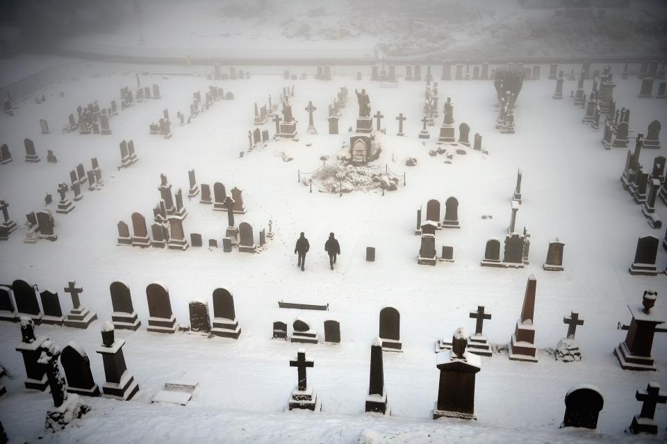 UK Set For Continued Cold Snap As Snow Arrives