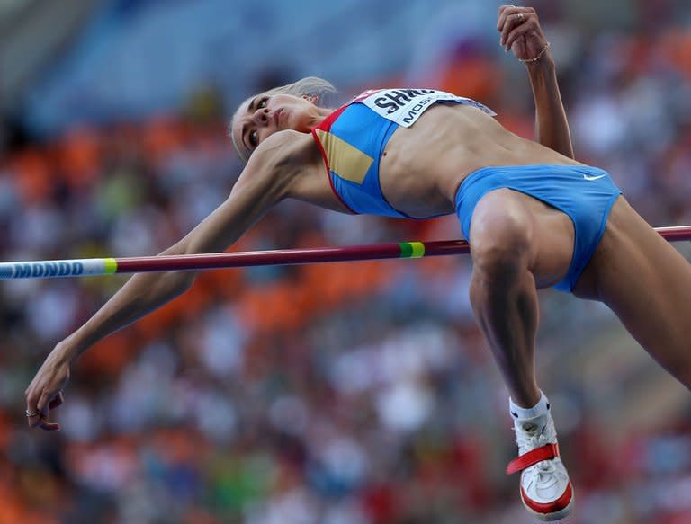 Skholina wins shock women's high jump gold